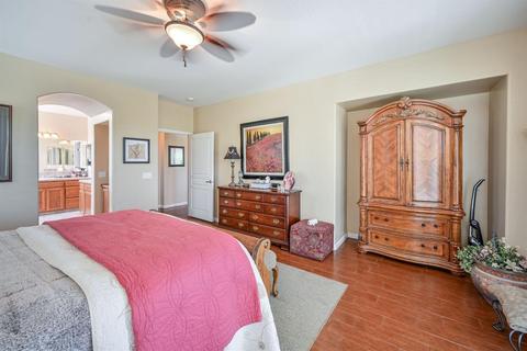 735 E Chestnut Ave, Visalia, CA 93292 photo 29