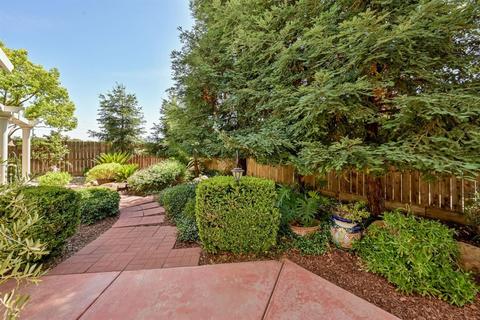 735 E Chestnut Ave, Visalia, CA 93292 photo 47