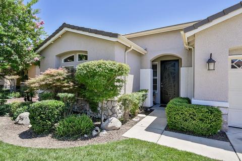 735 E Chestnut Ave, Visalia, CA 93292 photo 1