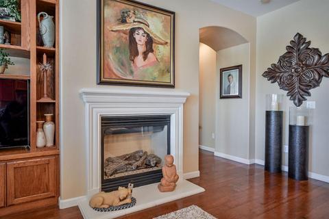 735 E Chestnut Ave, Visalia, CA 93292 photo 12