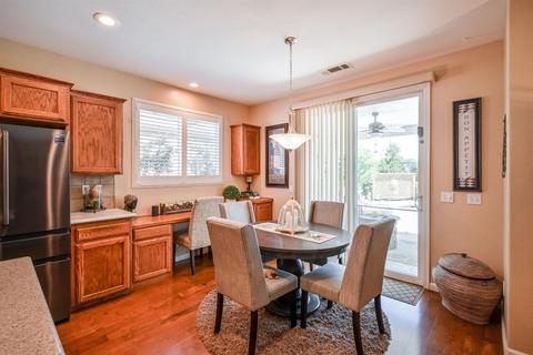 735 E Chestnut Ave, Visalia, CA 93292 photo 8