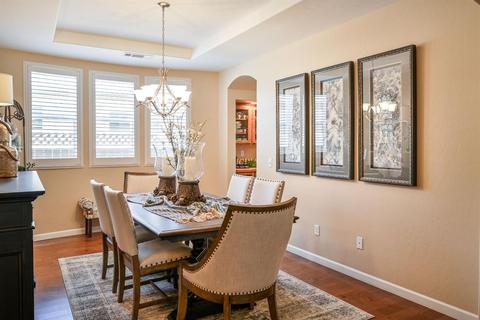 735 E Chestnut Ave, Visalia, CA 93292 photo 13