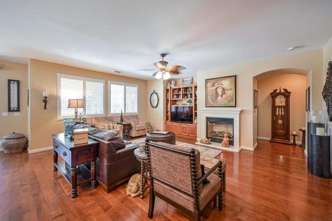 735 E Chestnut Ave, Visalia, CA 93292 photo 10