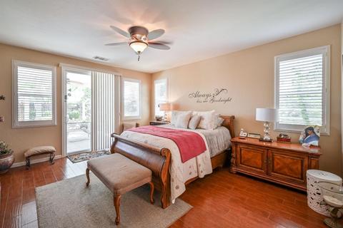 735 E Chestnut Ave, Visalia, CA 93292 photo 27