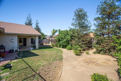1134 Marks Ct, Dinuba, CA 93618 photo 32