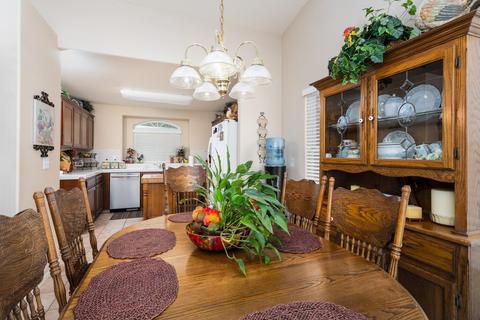 1134 Marks Ct, Dinuba, CA 93618 photo 14