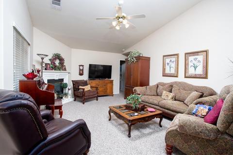 1134 Marks Ct, Dinuba, CA 93618 photo 7