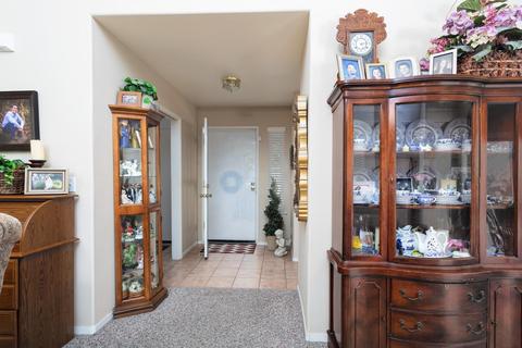 1134 Marks Ct, Dinuba, CA 93618 photo 6