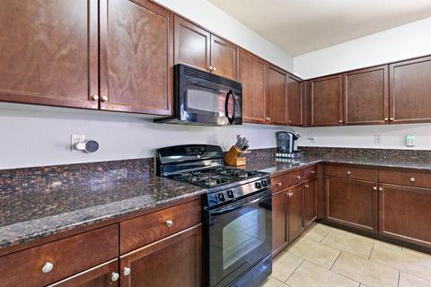 649 Firenze St, Lemoore, CA 93245 photo 11