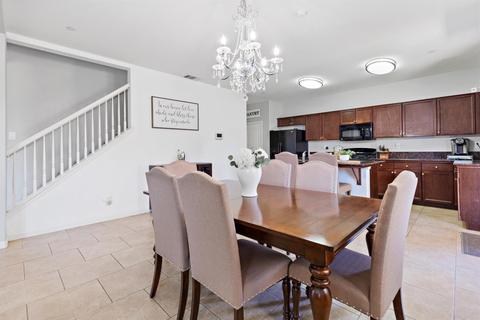 649 Firenze St, Lemoore, CA 93245 photo 8