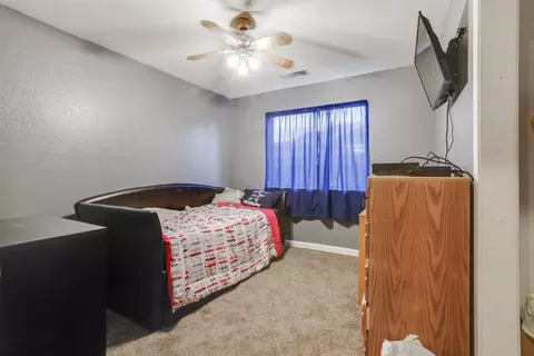 240 Riviera Dr, Lemoore, CA 93245 photo 15