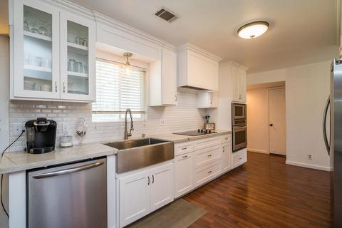 38 S Byron Dr, Lemoore, CA 93245 photo 9