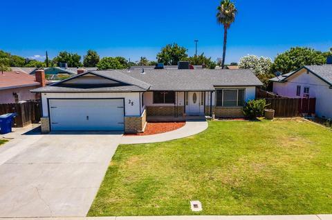 38 S Byron Dr, Lemoore, CA 93245 photo 2