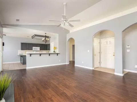 1666 Orange Cir, Lemoore, CA 93245 photo 5