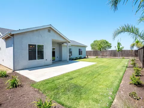 1666 Orange Cir, Lemoore, CA 93245 photo 22