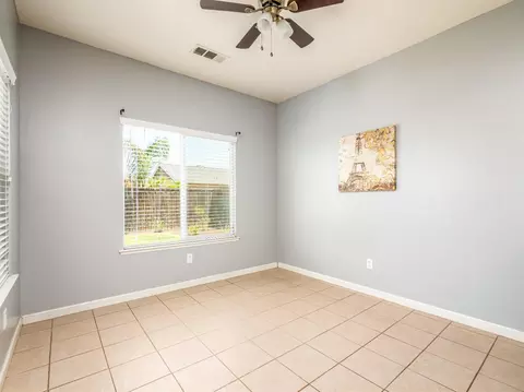 1666 Orange Cir, Lemoore, CA 93245 photo 9