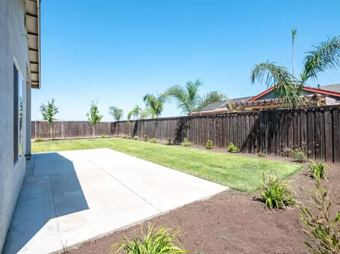 1666 Orange Cir, Lemoore, CA 93245 photo 21