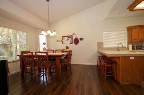 427 E Beech Ave, Reedley, CA 93654 photo 13