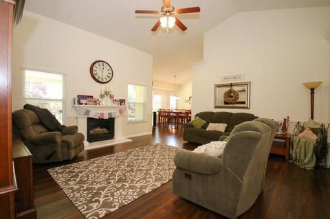 427 E Beech Ave, Reedley, CA 93654 photo 8