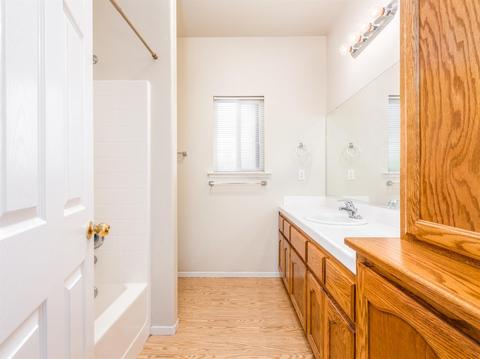 1296 Orange St, Lemoore, CA 93245 photo 14