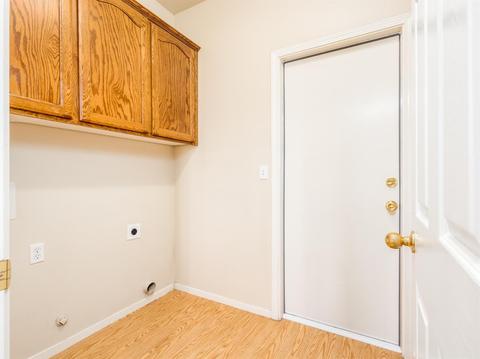1296 Orange St, Lemoore, CA 93245 photo 8
