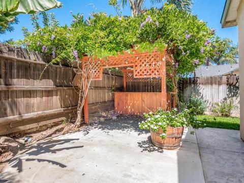 1296 Orange St, Lemoore, CA 93245 photo 18