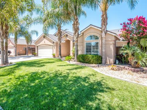 1296 Orange St, Lemoore, CA 93245 photo 2