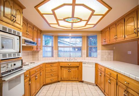 3431 W Cherry Ave, Visalia, CA 93277 photo 9