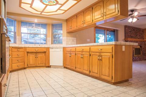 3431 W Cherry Ave, Visalia, CA 93277 photo 10