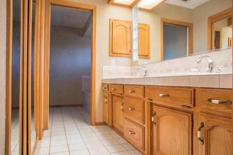 3431 W Cherry Ave, Visalia, CA 93277 photo 19