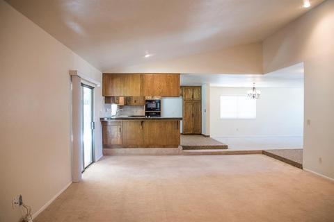 2427 E Vassar Ave, Visalia, CA 93292 photo 13