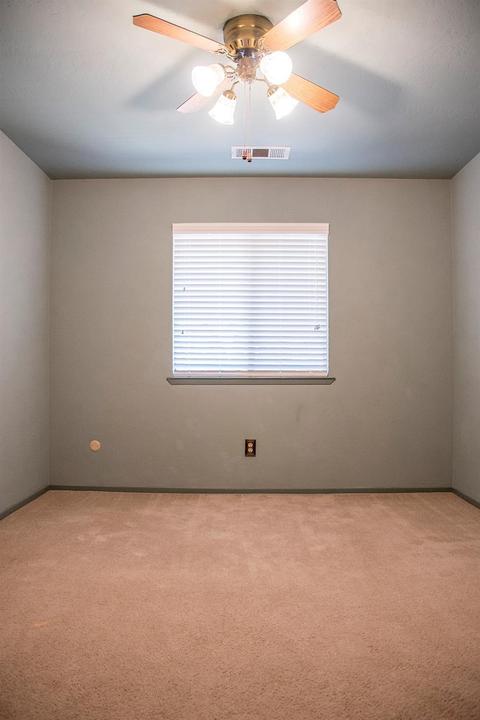 2427 E Vassar Ave, Visalia, CA 93292 photo 28