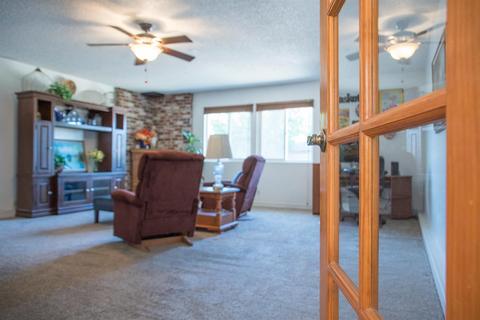 2332 E Feemster Ave, Visalia, CA 93292 photo 22