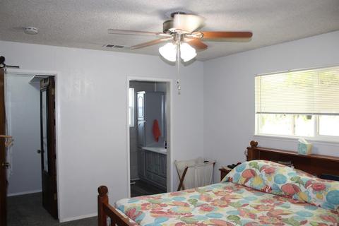 160 E Berkeley Ave, Tulare, CA 93274 photo 20
