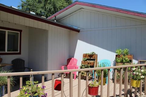160 E Berkeley Ave, Tulare, CA 93274 photo 6