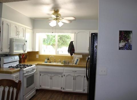 160 E Berkeley Ave, Tulare, CA 93274 photo 15