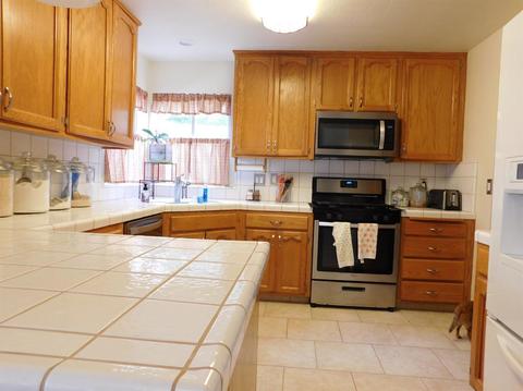 3632 E Stewart Ct, Visalia, CA 93292 photo 9