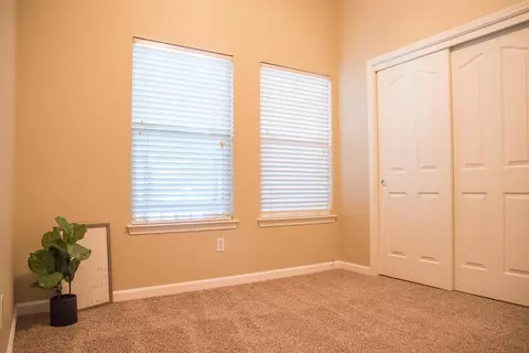 4111 E Westcott Ave, Visalia, CA 93292 photo 32