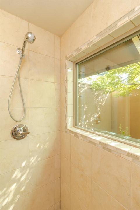 411 N Sutter Ct, Visalia, CA 93291 photo 32