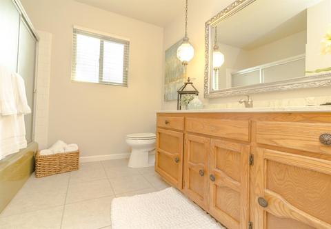 411 N Sutter Ct, Visalia, CA 93291 photo 24