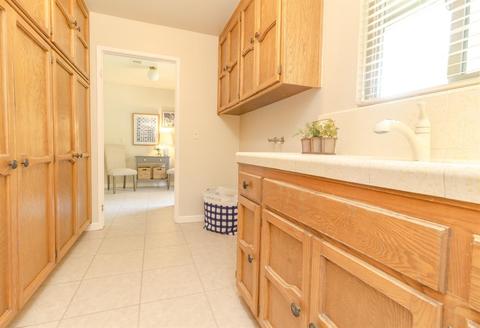 411 N Sutter Ct, Visalia, CA 93291 photo 21