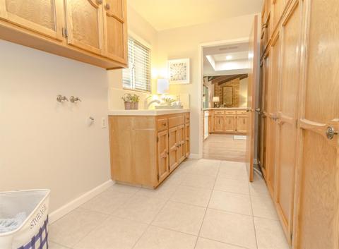 411 N Sutter Ct, Visalia, CA 93291 photo 19