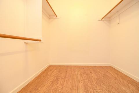 411 N Sutter Ct, Visalia, CA 93291 photo 33
