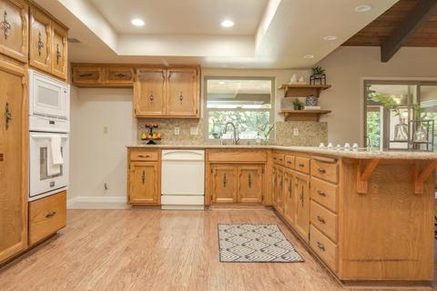 411 N Sutter Ct, Visalia, CA 93291 photo 14