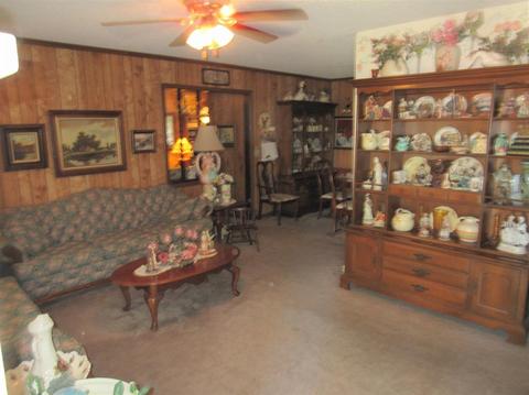 565 S Maple St, Pixley, CA 93256 photo 6