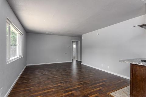 1235 Dorothy St, Paso Robles, CA 93446 photo 4