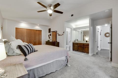 2132 E Hillcrest Ave, Visalia, CA 93292 photo 27