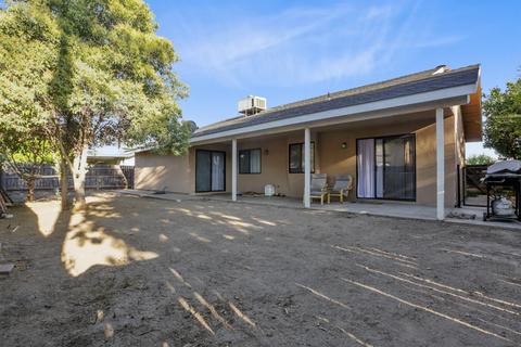 2132 E Hillcrest Ave, Visalia, CA 93292 photo 32