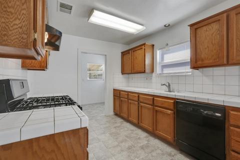 245 S H St, Exeter, CA 93221 photo 8