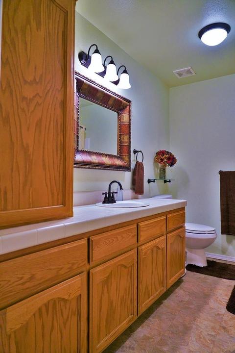 827 Monaco Dr, Lemoore, CA 93245 photo 18